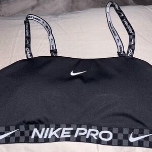 NIKE PRO PADDED WOMENS SPORTS BRA